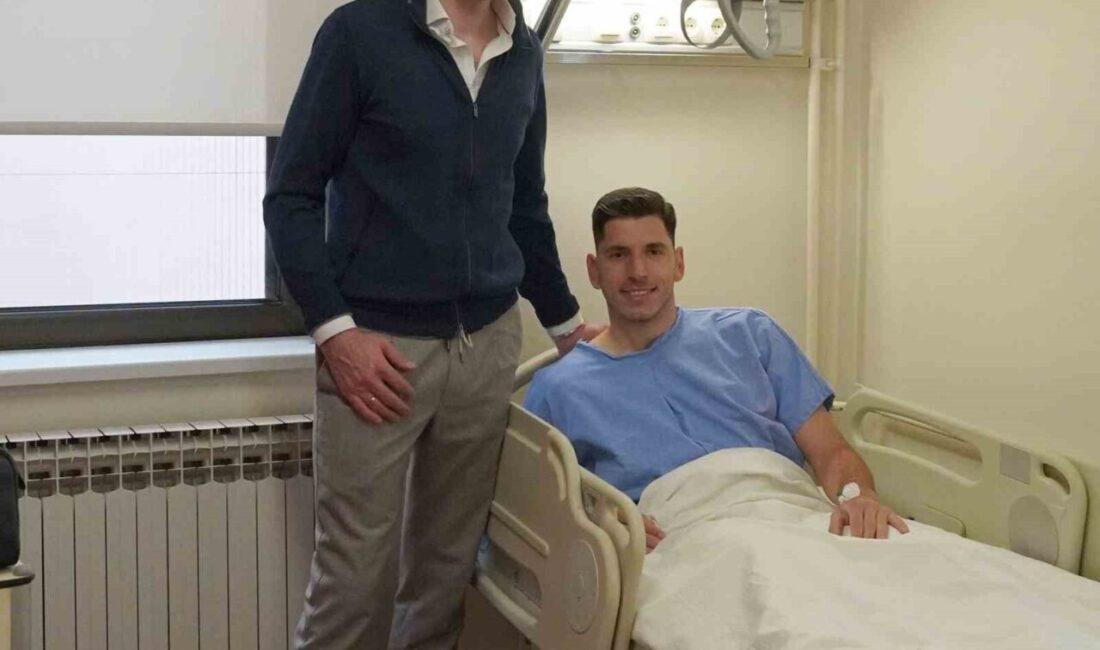 Djordje Nikolic, Belgrad’da Geçirdiği Ameliyatla Sakatlığını Aşıyor Sivasspor kalecisi Djordje Nikolic, antrenmanda yaşadığı sol diz sakatlığı nedeniyle