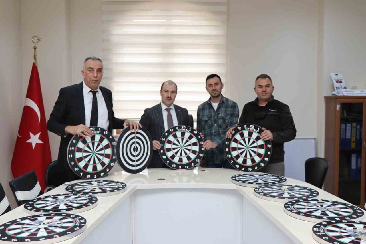 Erzurum'un Oltu ilçesinde gerçekleştirilecek dart turnuvası için Oltu Siyah İnci
