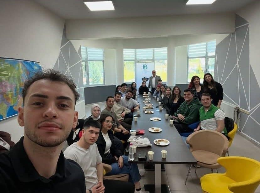 SUBÜ Girişimcilik Topluluğu, Uygulamalı Bilimler Fakültesi’nde çeşitli etkinlikler düzenledi. Sakarya Uygulamalı Bilimler Üniversitesi Sıfırdan Zirveye Girişimcilik Topluluğu, Uygulamalı Bilimler