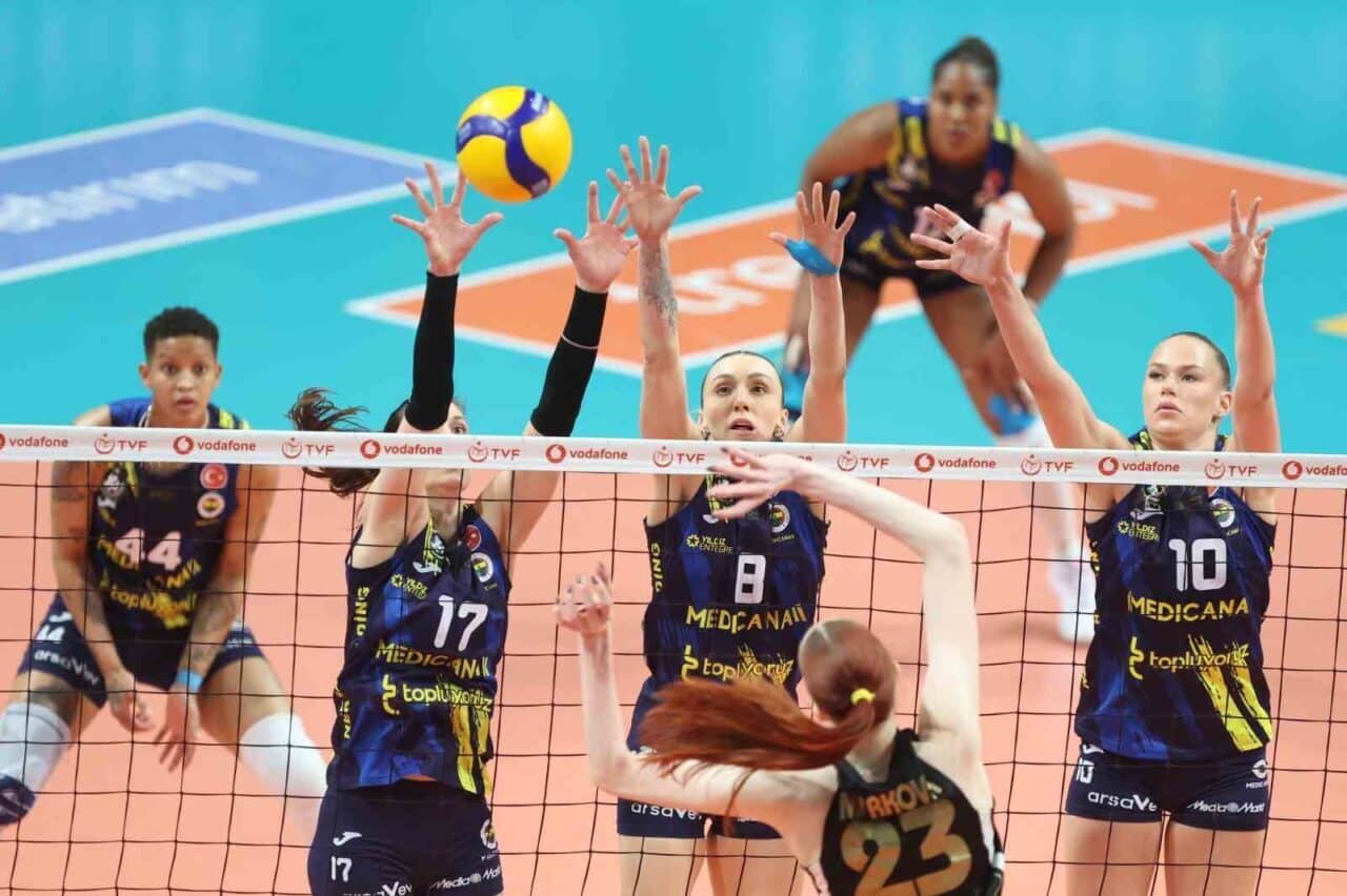 Vodafone Sultanlar Ligi play-off 3-4 etabı ilk maçında V. Bank,