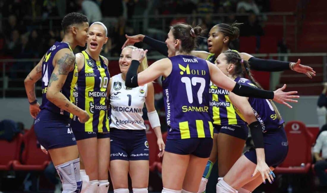 Vodafone Sultanlar Ligi play-off 1-4 etabı üçüncü maçında Fenerbahçe, Galatasaray’ı