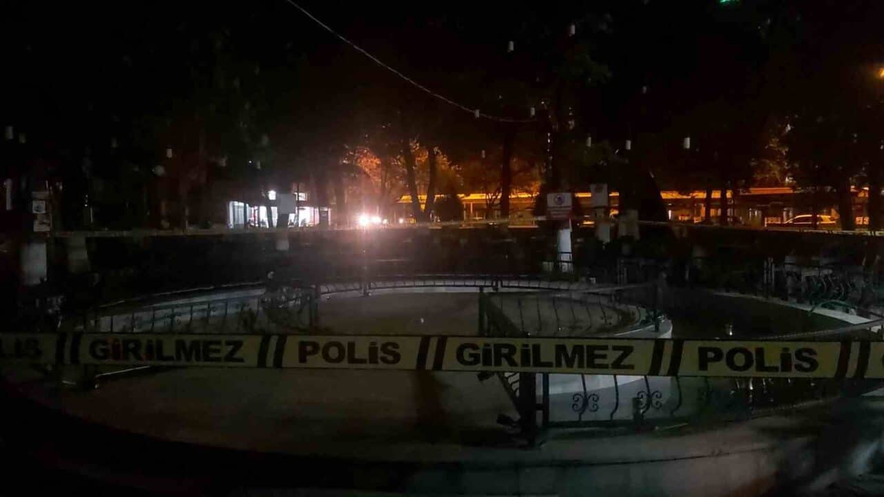 Kırklareli'de bir çay bahçesindeki süs havuzunda elektrik akımına kapılan 1’i
