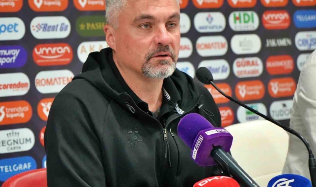 Samsunspor’un Teknik Direktörü Reis: “Kendi Hatalarımızla Kaybettik, Kafamızı Kaldırmalıyız” Samsunspor Teknik Direktörü Thomas Reis, Antalyaspor'a 2-1 kaybettikleri maç sonrası