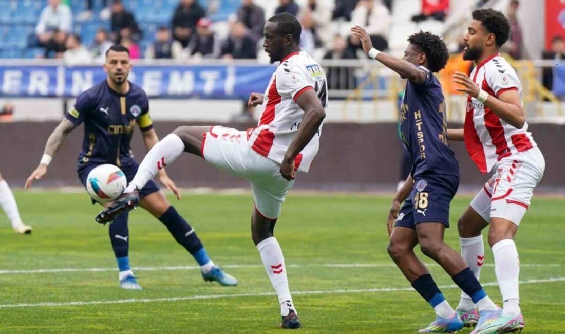 Kasımpaşa, Trendyol Süper Lig’in 32. haftasında Sivasspor’u ağırlıyor; İlk 15 dakika 1-0 önde kapandı. Kasımpaşa, Trendyol Süper Lig 32. haftasında Sivasspor ile evinde mücadele