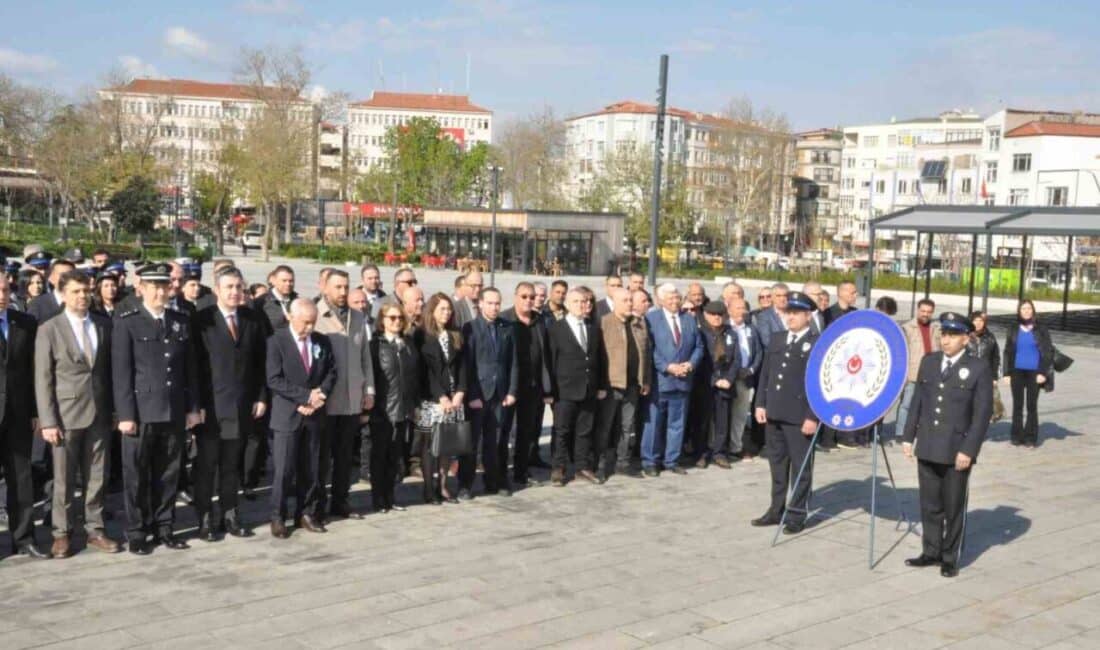 Keşan’da Polis Haftası Kutlaması: 180 Yılın Gururu Törende Yaşandı Keşan'da, Türk Polis Teşkilatı'nın 180. yılı dolayısıyla bir tören düzenlendi.