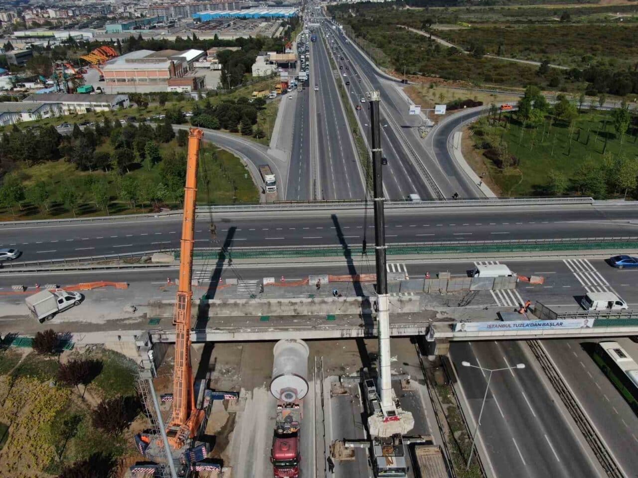 Tuzla'da E5 karayolu Kocaeli yönünde, 21 Nisan'da 06 COR 333