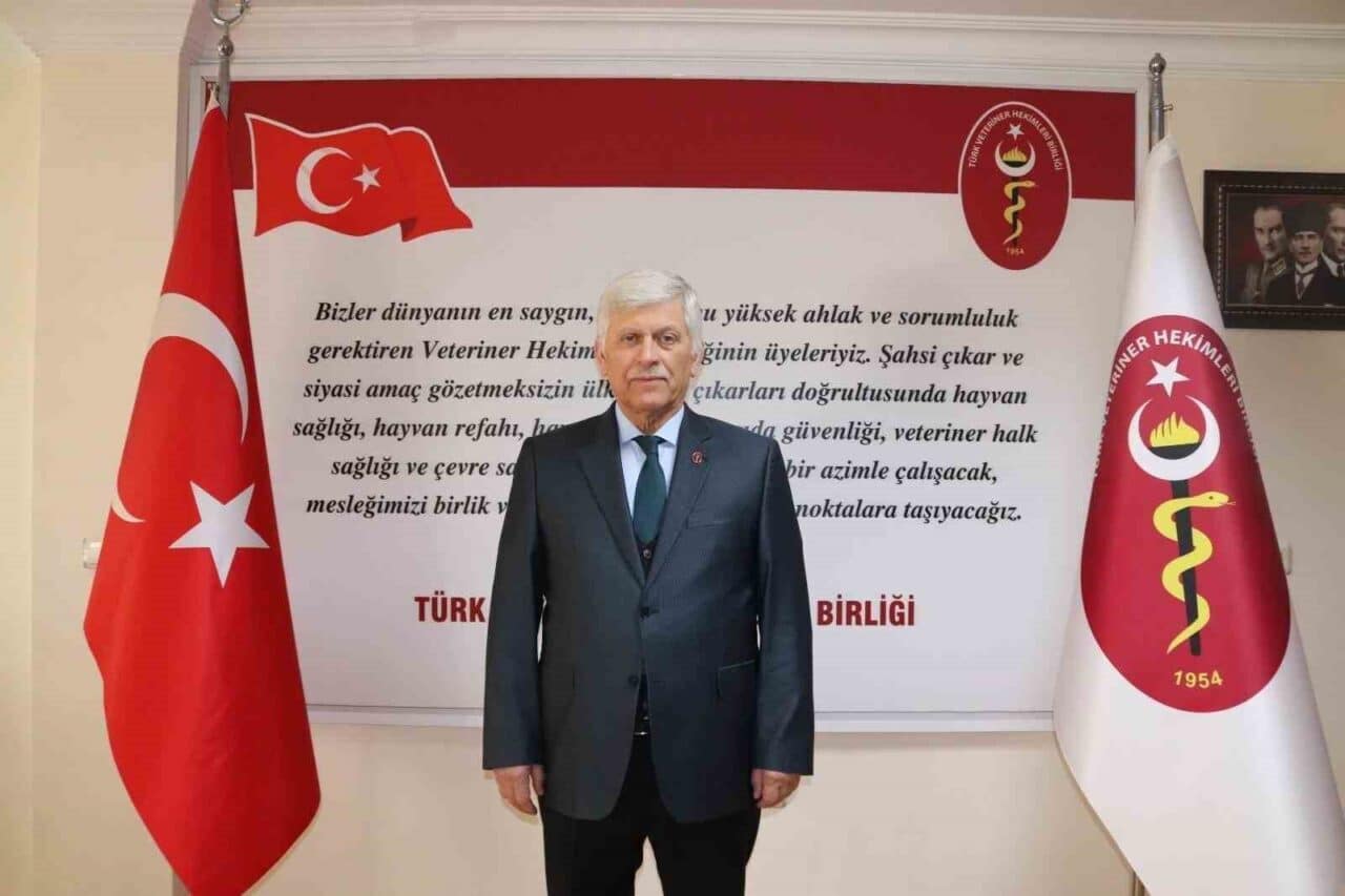 Türk Veteriner Hekimleri Birliği Başkanı Ali Eroğlu, 26 Nisan Dünya
