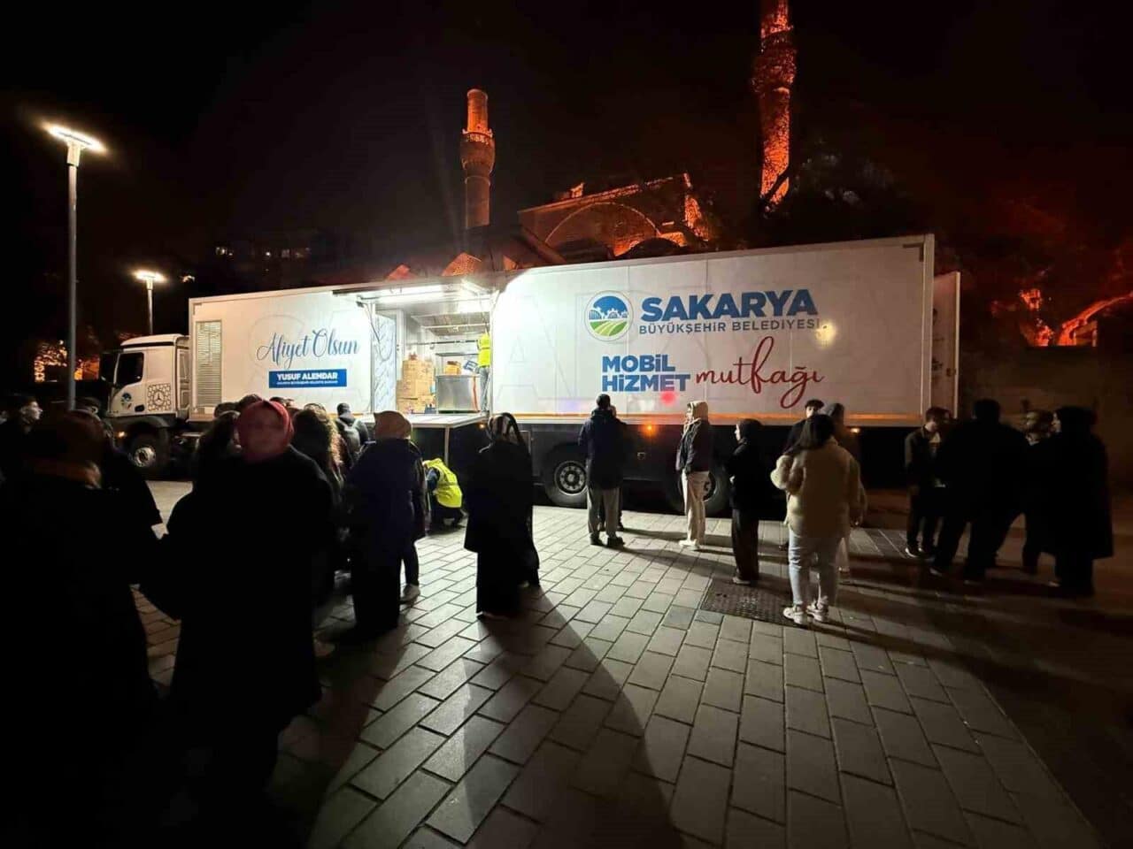 İstanbul'un Silivri açıklarındaki 6.2 büyüklüğündeki deprem sonrası, Sakarya Büyükşehir Belediyesi'nin
