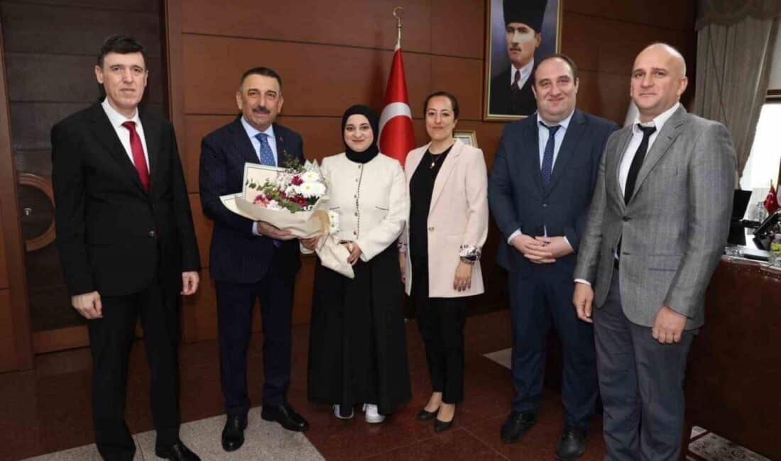 Zonguldak Valisi Hacıbektaşoğlu, İstatistik Günü’nde TÜİK Zonguldak Bölge Müdürü Güder ve ekibini kabul etti Zonguldak Valisi Osman Hacıbektaşoğlu, 25 Nisan Türkiye İstatistik Günü nedeniyle
