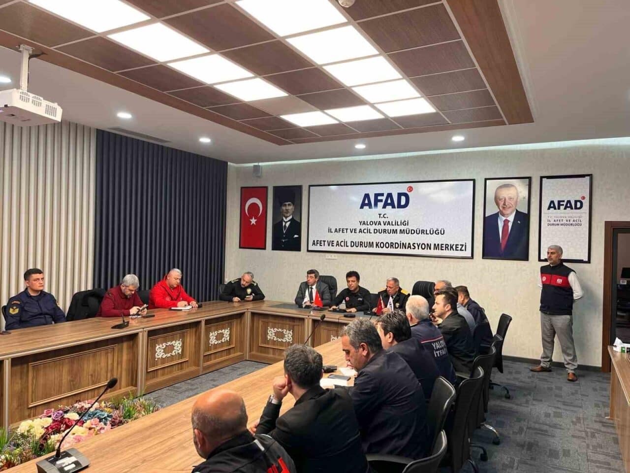 İstanbul'un Silivri açıklarındaki 6.2 büyüklüğündeki deprem sonrası Yalova İl Afet