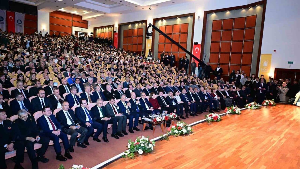 YÖK Başkanı Prof. Dr. Erol Özvar, Malatya'daki İnönü Üniversitesi'nin 50.