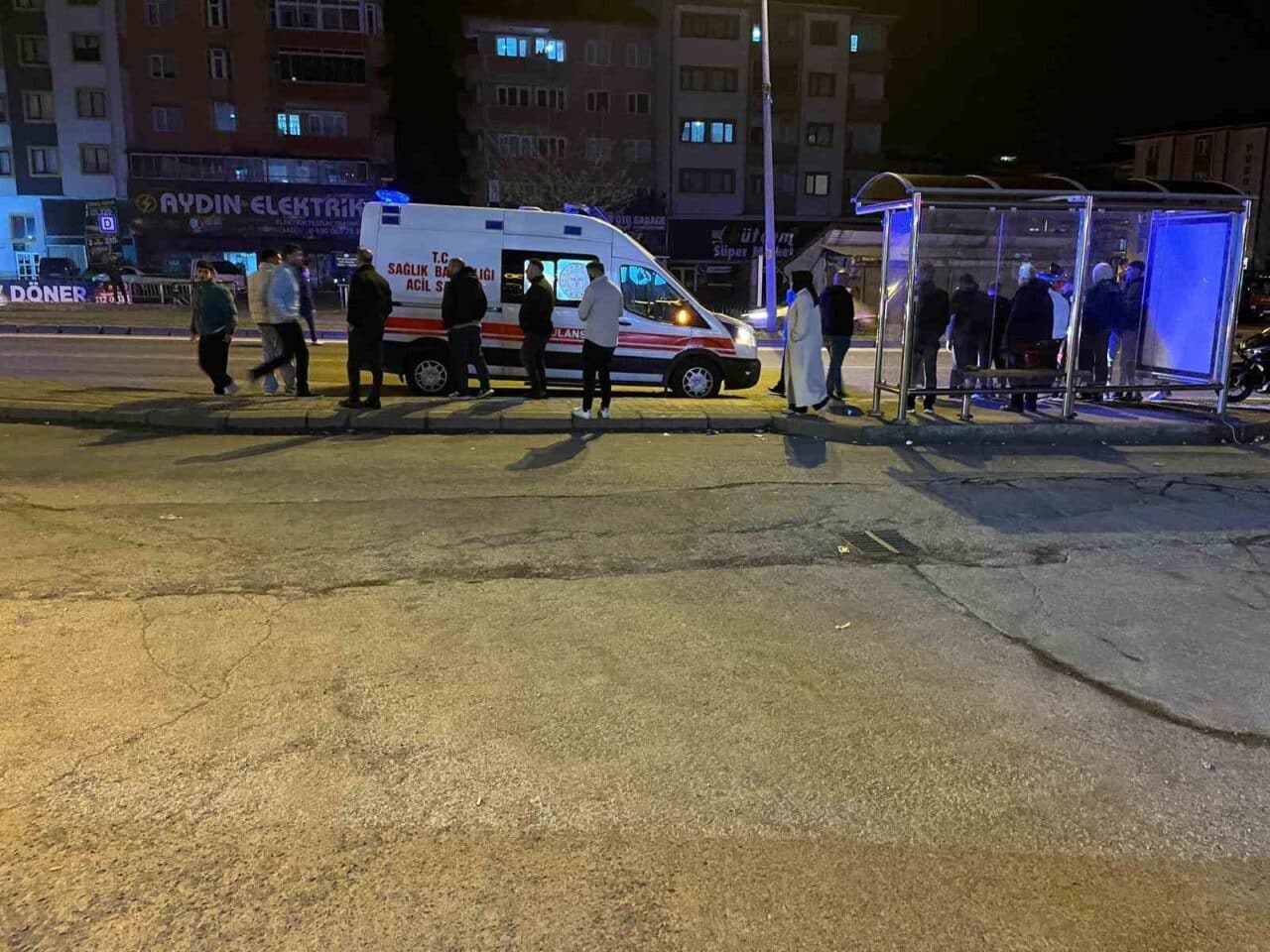 Zonguldak'ın Ereğli ilçesinde, yolun karşısına geçmeye çalışan Güngör Dursun'a seyir