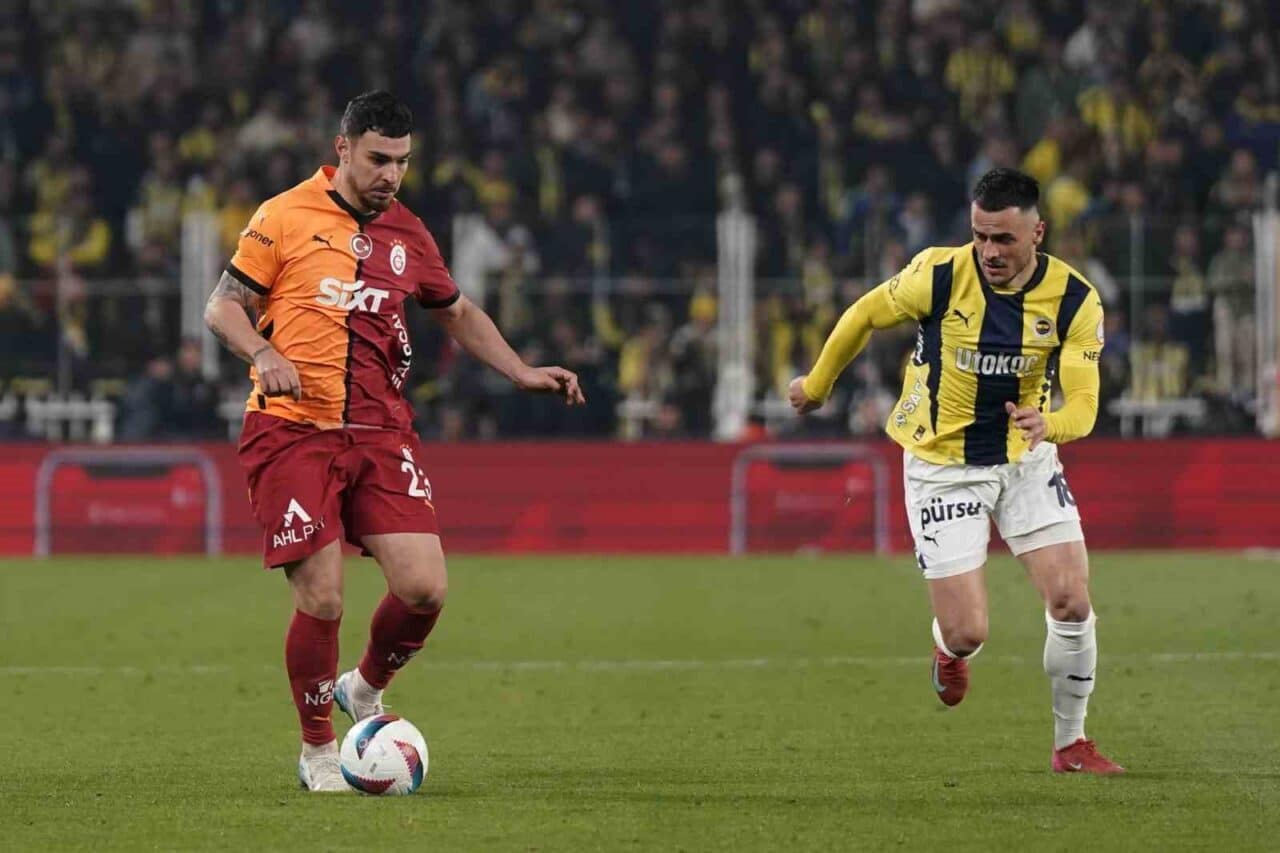 Ziraat Türkiye Kupası çeyrek finalinde Fenerbahçe, 2-1'lik skorla Galatasaray'a yenilerek