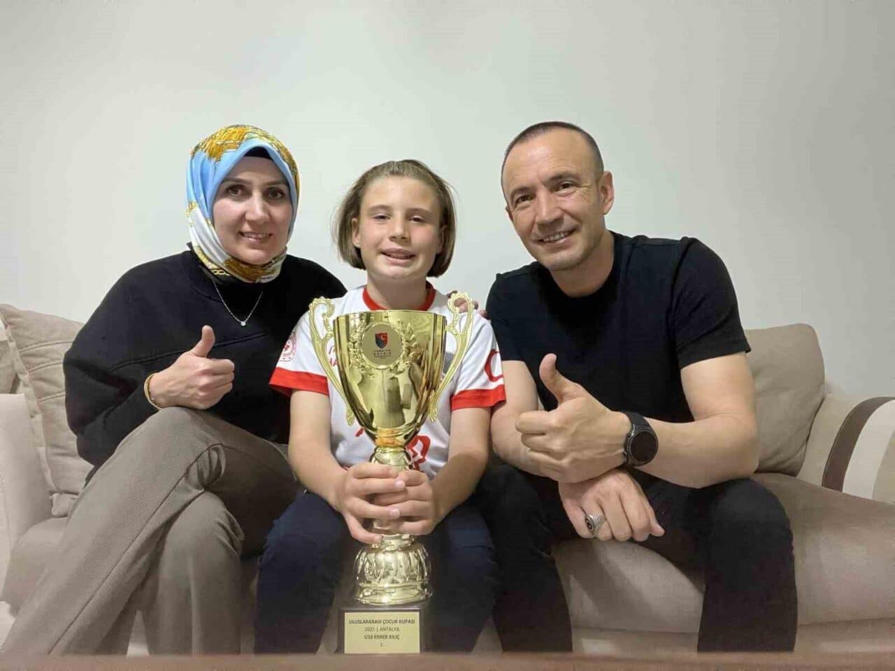 Samsunlu eskrimci Cihangir Pehlivan, Antalya'daki Uluslararası Çocuk Kupası'nda U10 Kılıç