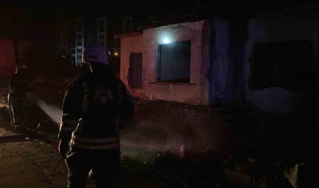 Konya Selçuklu ilçesinde bir vatandaşın bildirdiği yangın ihbarı sonrası itfaiye