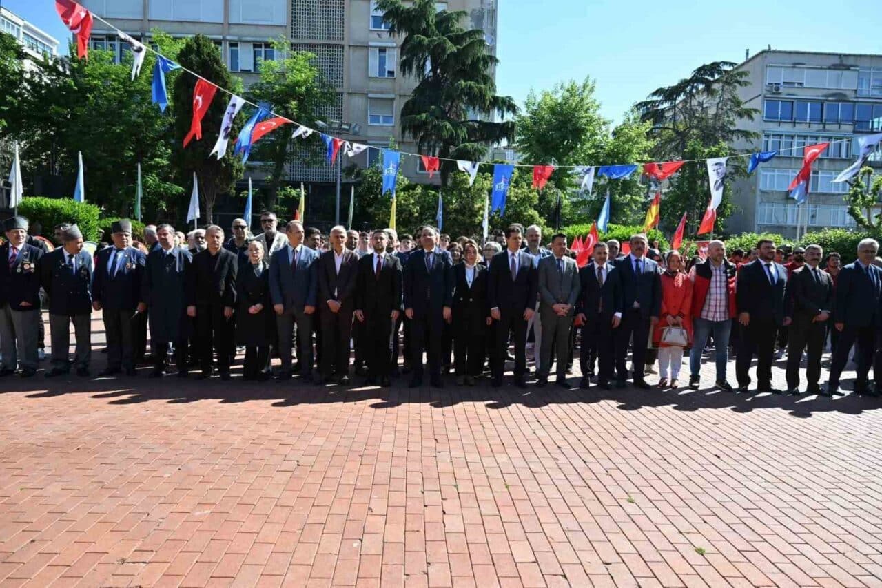 Şişli’de, 19 Mayıs Atatürk'ü Anma, Gençlik ve Spor Bayramı, resmi