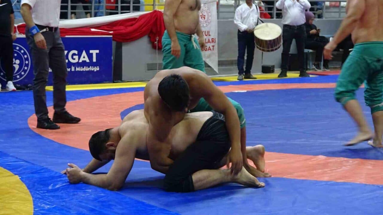 19 Mayıs Atatürk’ü Anma Gençlik ve Spor Bayramı, Yozgat’ta renkli