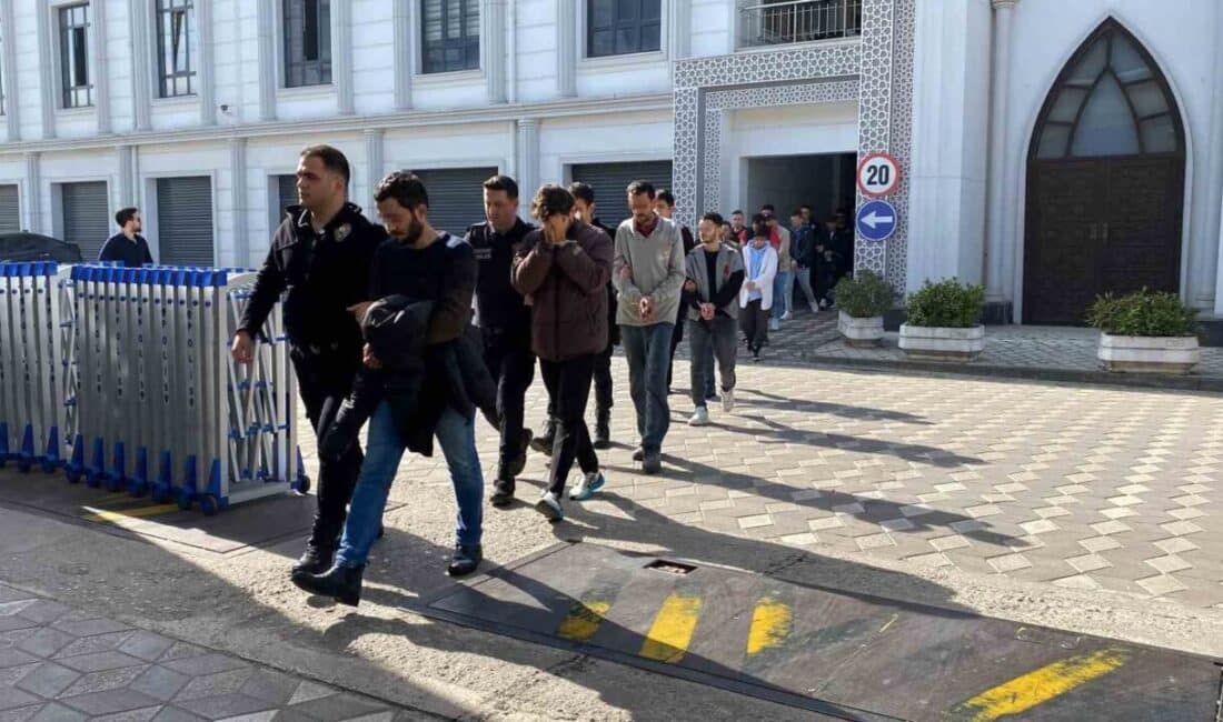Kocaeli merkezli, 28 ilde düzenlenen operasyonda İ.Ö., O.G. ve T.G.