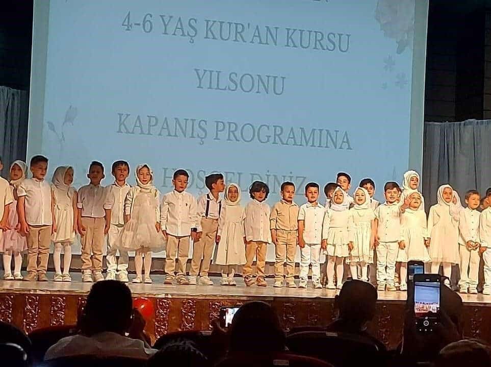 Erzincan'daki İbrahim Duman 4-6 Yaş Kur'an Kursu'nun yıl sonu mezuniyet