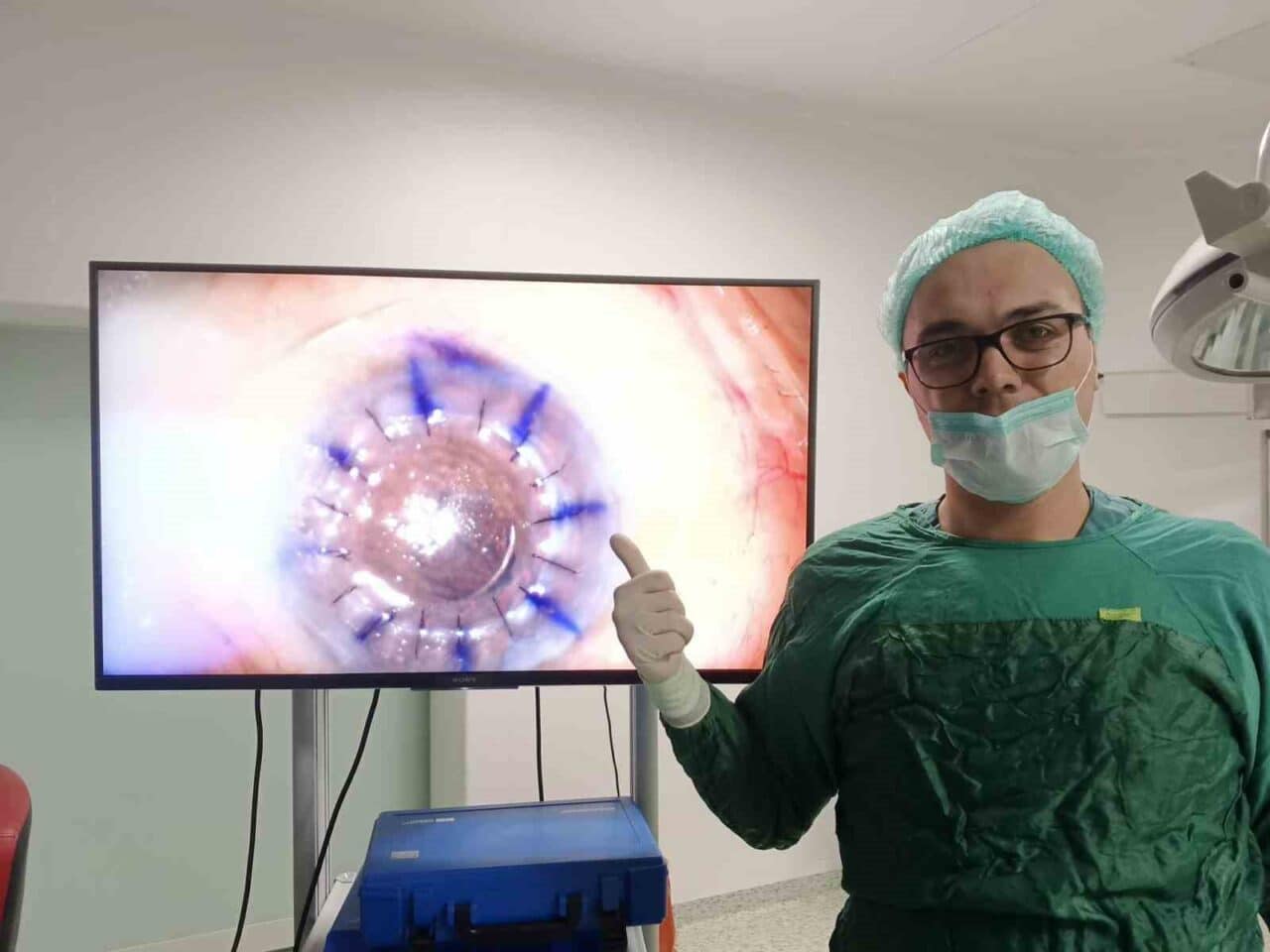 Samsun Eğitim ve Araştırma Hastanesi, 83 yaşındaki bir erkeğe ilk
