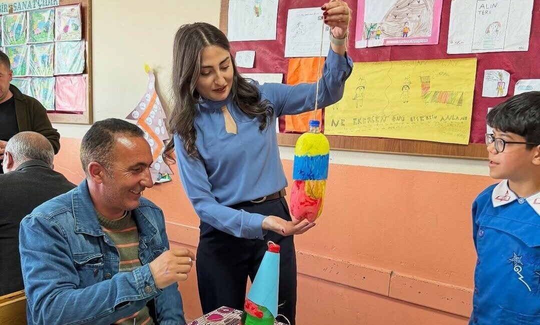 Ağrı'nın Diyadin ilçesinde Cumhuriyet İlkokulu, "Ailemle Eğitim Yolculuğum" projesi kapsamında