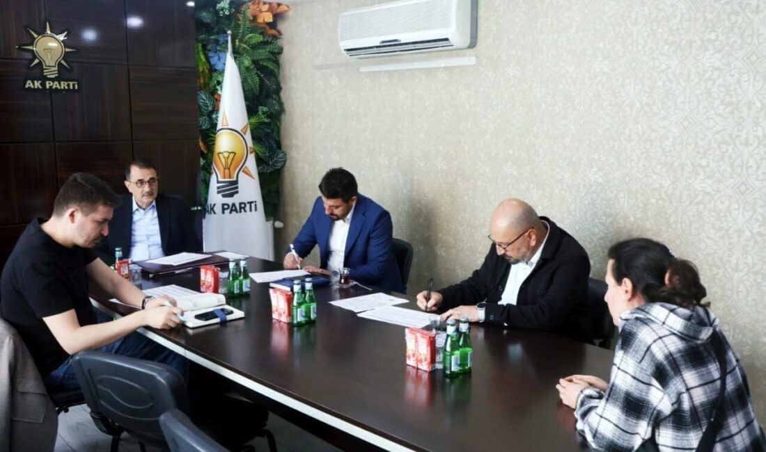 AK Parti Eskişehir İl Başkanlığı, her pazartesi düzenlenecek Halk Günü