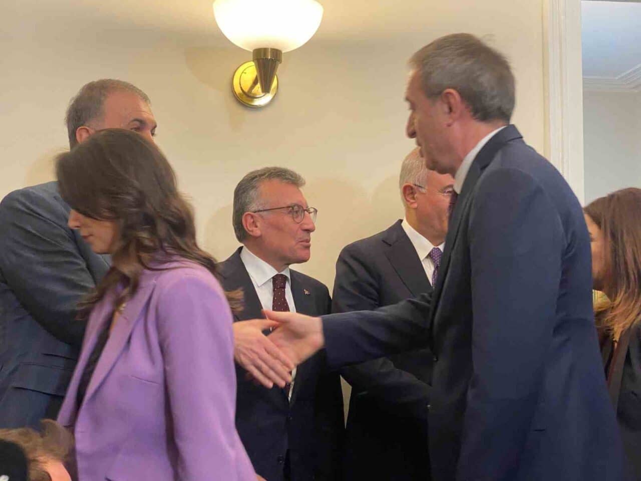 AK Parti ve DEM Parti heyetleri, TBMM Grup Başkanlığında bir