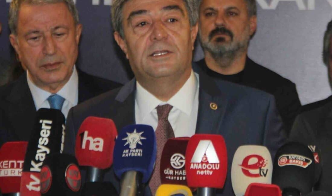 Dursun Ataş’ın Ankara yolculuğunda köpeğe çarparak kaza geçirdiği öğrenildi. Kayseri Milletvekili Dursun Ataş, Ankara'ya seyahat ederken Nevşehir’in Hacıbektaş ilçesinde