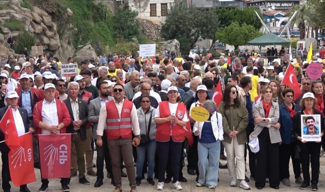 Alanya’da 1 Mayıs Emek ve Dayanışma Günü Etkinliklerle Coşkuyla Geçti Alanya'da 1 Mayıs Emek ve Dayanışma Günü, Kuyularönü Camii önünden