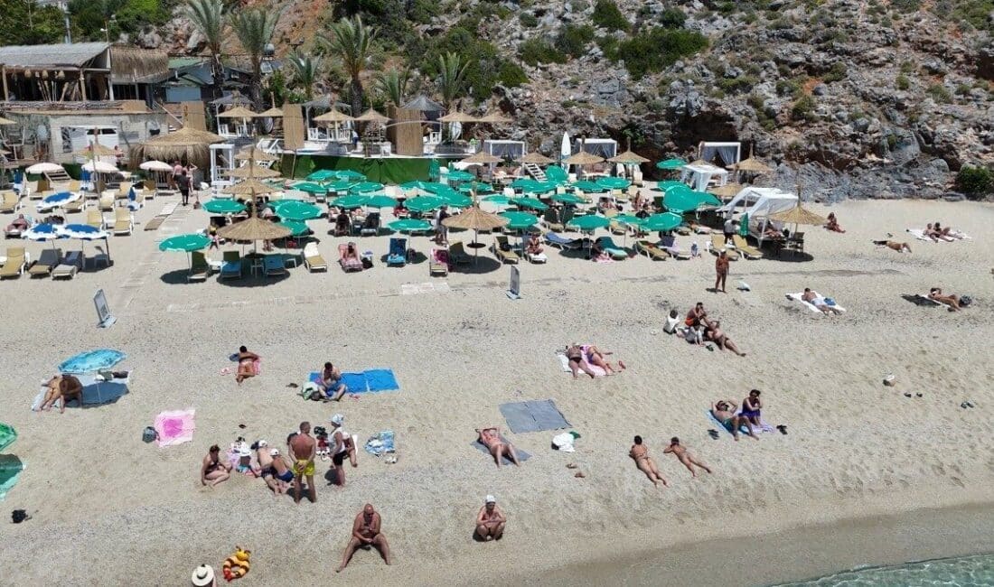 Alanya’da 30 Derece Hava Sıcaklığı ile Kleopatra Plajı’na Yoğun İlgi Başladı Alanya’nın Kleopatra Plajı, mayıs ayındaki 30 derecelik hava sıcaklığında yerli