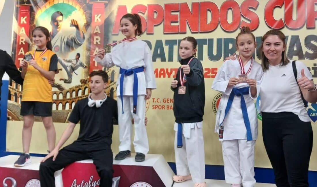 Aliağa Belediyesi Spor Okulları'nın karatecileri, Aspendos Cup'ta 1200 rakiple mücadele