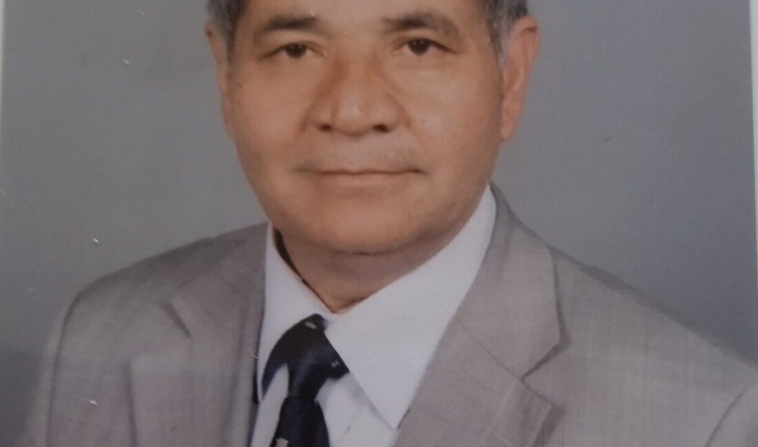 Aliağa'da uzun yıllar aile hekimi olarak hizmet veren Doktor Refik