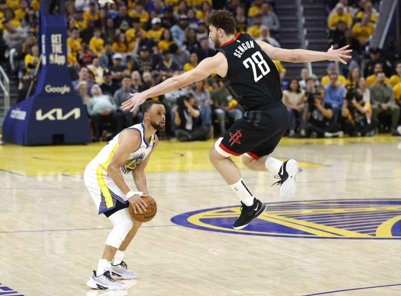 Houston Rockets, NBA play-off 1. turunda Golden State Warriors'ı 115-107