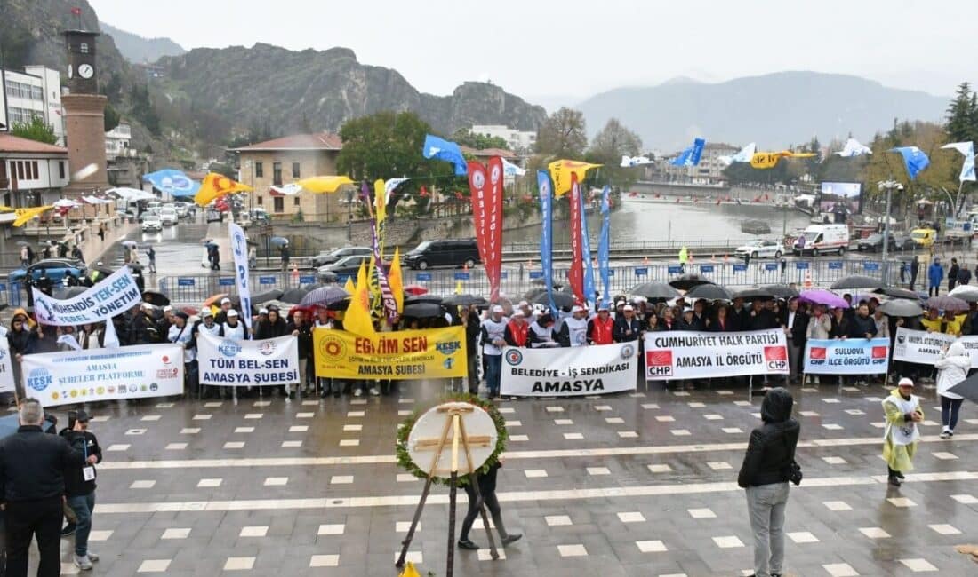 Amasya’da 1 Mayıs Emek ve Dayanışma Günü, Yağmur altında coşkuyla kutlandı Amasya'da 1 Mayıs kutlamaları, Yavuz Selim Meydanı'nda yağmur altında gerçekleştirildi.