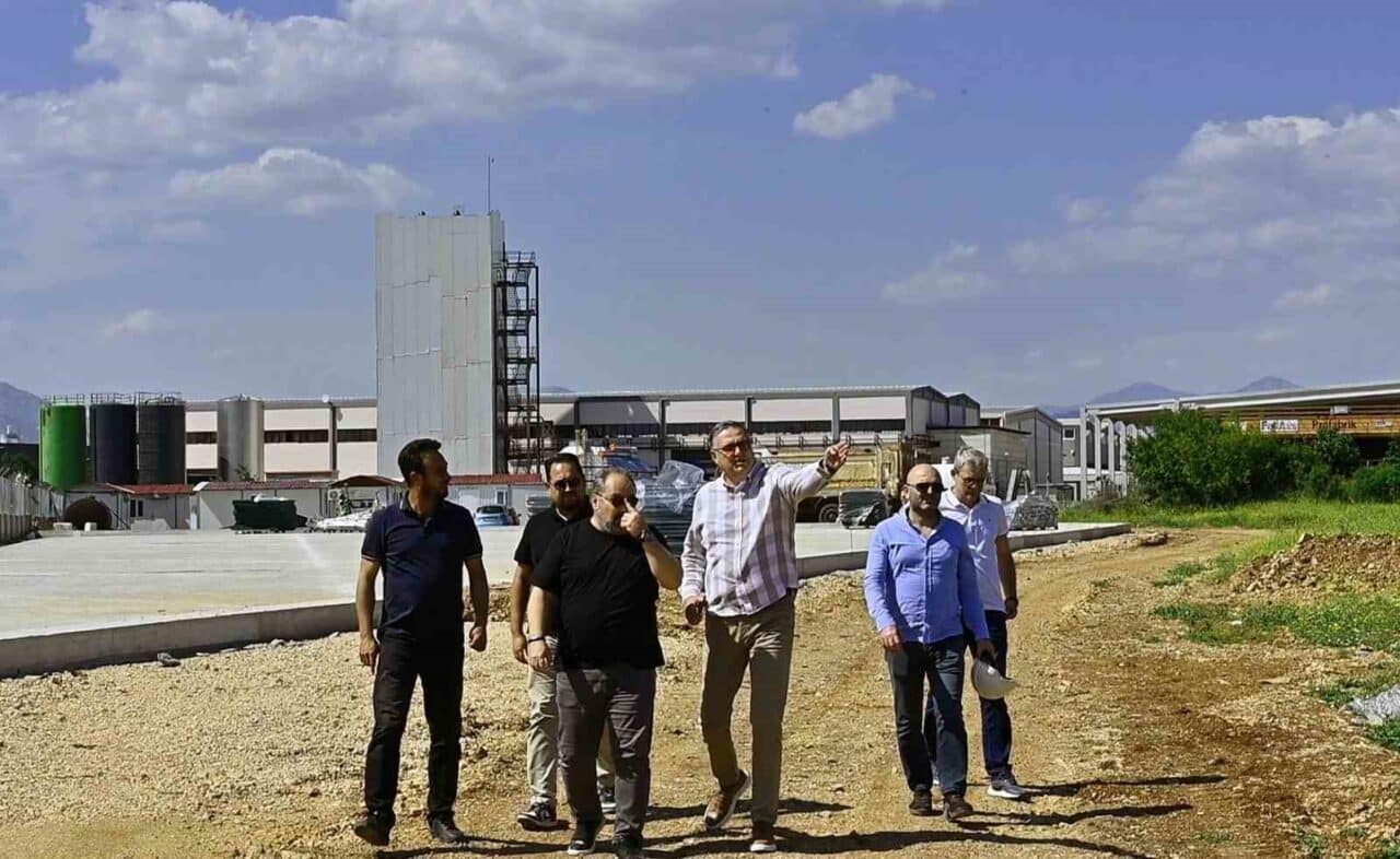 Antalya OSB Yönetim Kurulu Başkanı Hasanali Gönen, Başkan Vekili Yiğit