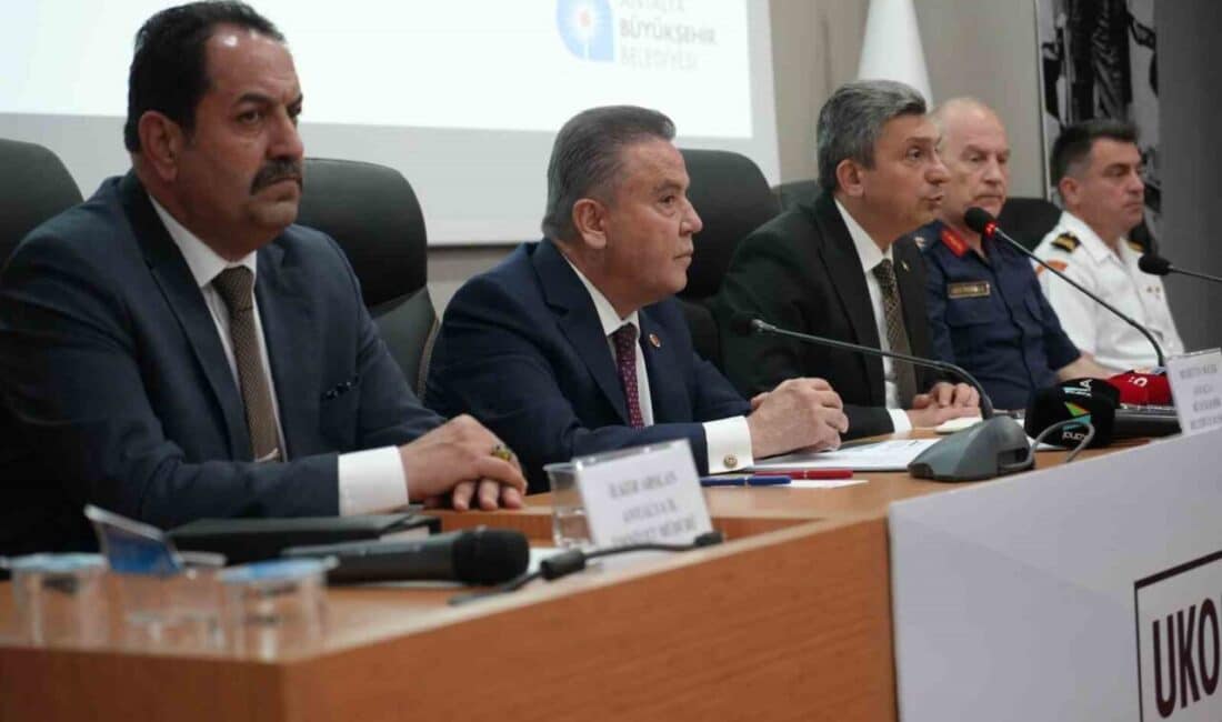 " Trafik Haftası" etkinlikleri çerçevesinde yapılan UKOME Genel Kurulu'nda Antalya'nın