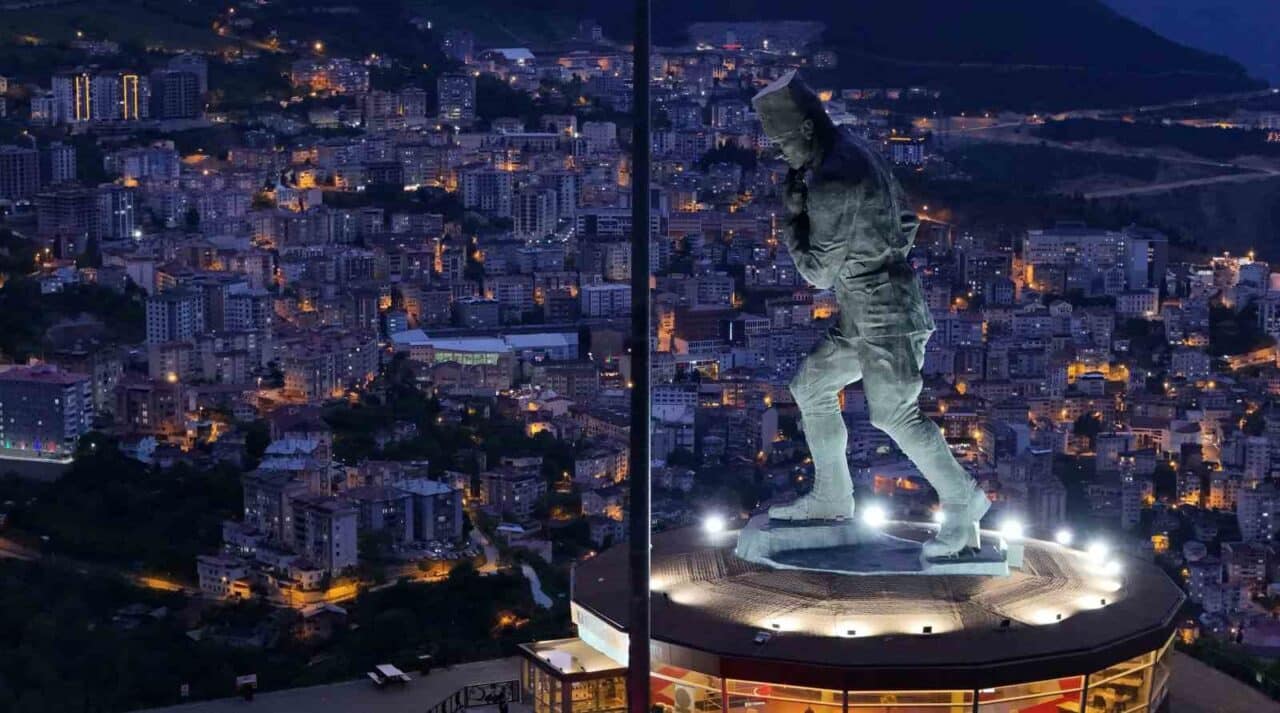 Artvin'de 19 Mayıs Atatürk'ü Anma, Gençlik ve Spor Bayramı kapsamında