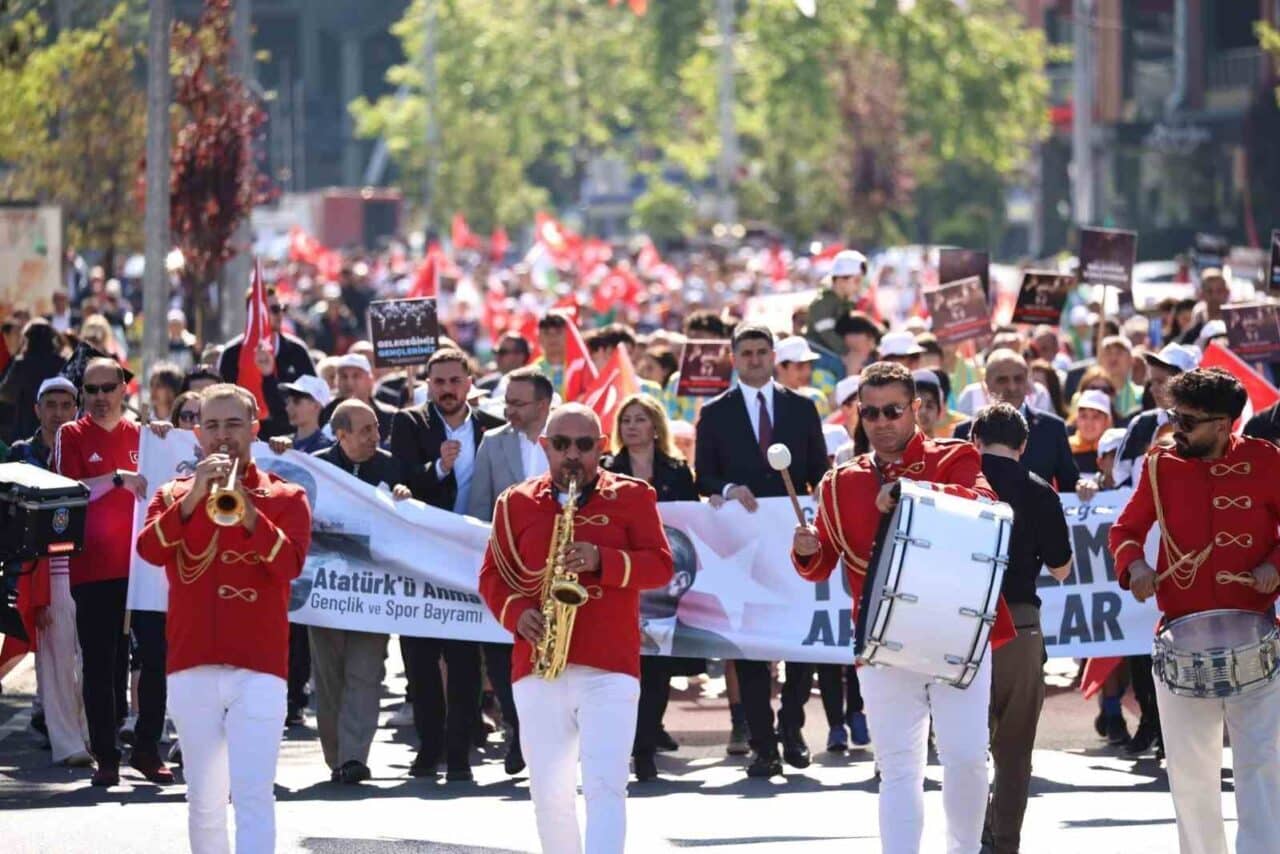 Mustafa Kemal Atatürk'ün 19 Mayıs 1919'da Kurtuluş Mücadelesi'ni başlattığı gün,