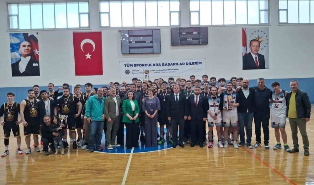 Atatürk Üniversitesi’nin Spor Başarıları Öğrencileriyle Kutlanıyor Atatürk Üniversitesi, öğrencilerinin spor başarılarıyla dikkat çekiyor. İktisadi ve İdari