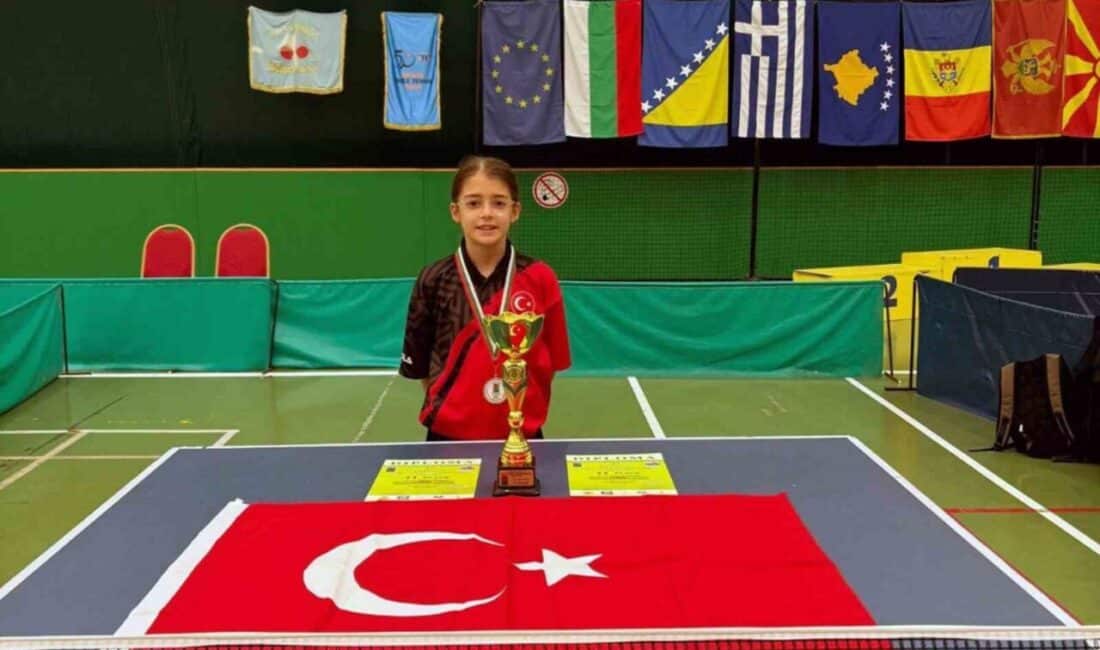 Masa Tenisinde uluslararası başarılarıyla dikkat çeken Aybige Feride Üstündağ, Bulgaristan'da