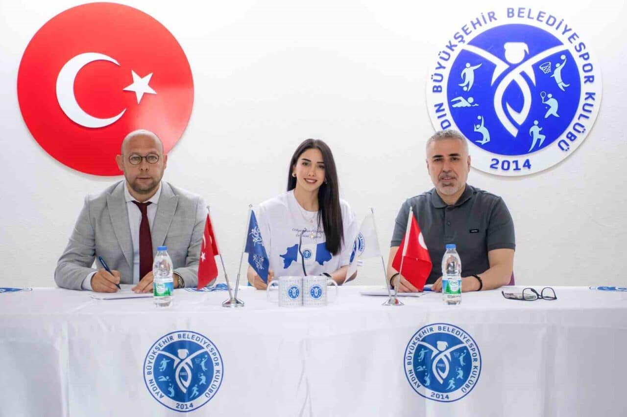 Aydın Büyükşehir Belediyespor, 2025/26 sezonuna hazırlık için Karşıyaka'dan libero İlarya