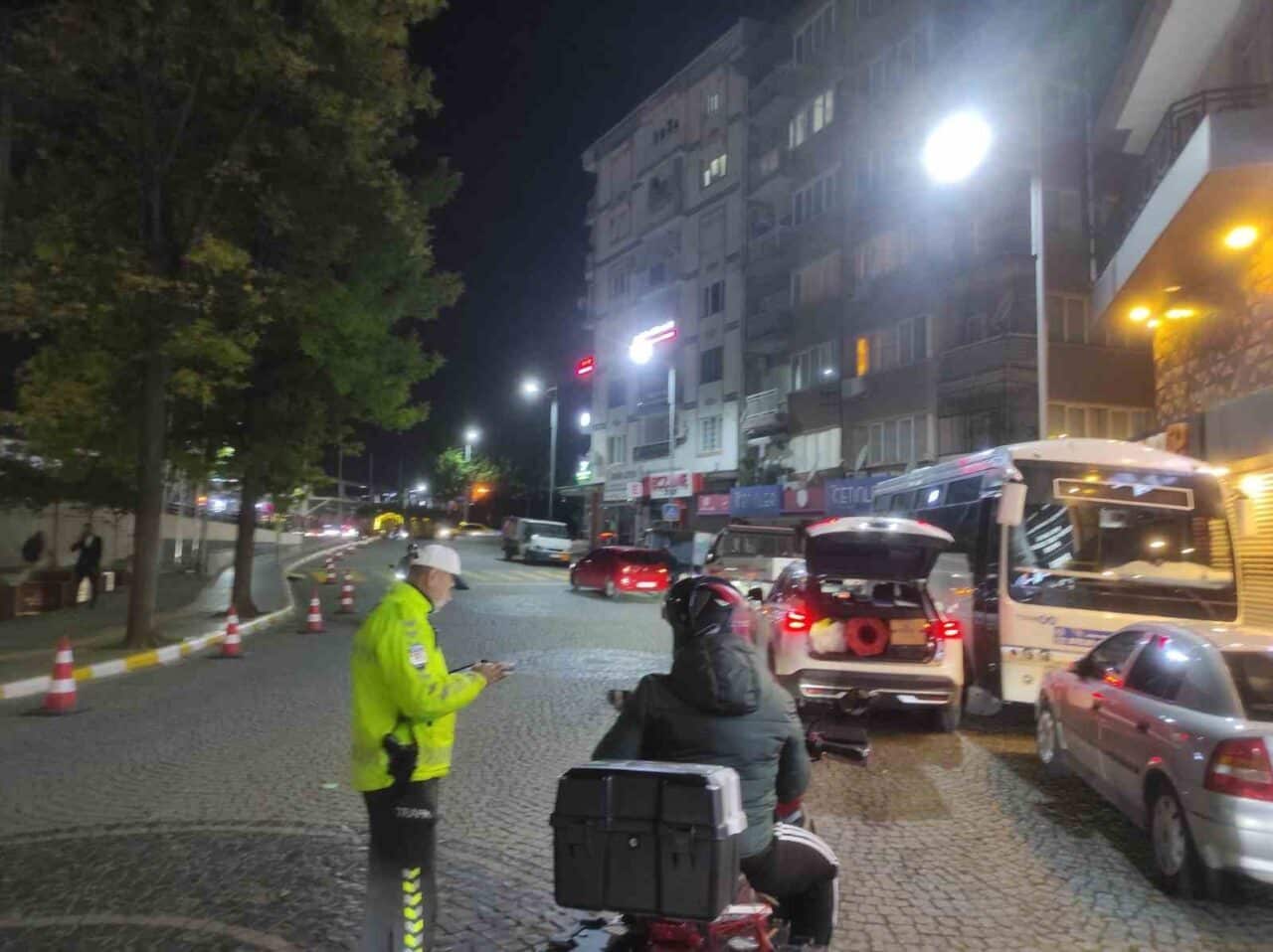Aydın Trafik Denetleme Şube Müdürlüğü, motosiklet sürücüleri için reflektör yelek