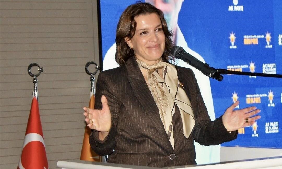 Ayvalık’ta Amatör Balıkçılar için 400 Tekne Kapasiteli Barınak İnşaatı Bu Ay İçinde Başlayacak AK Parti Ayvalık İlçe Başkanı Betül Akın, 400 teknelik balıkçı