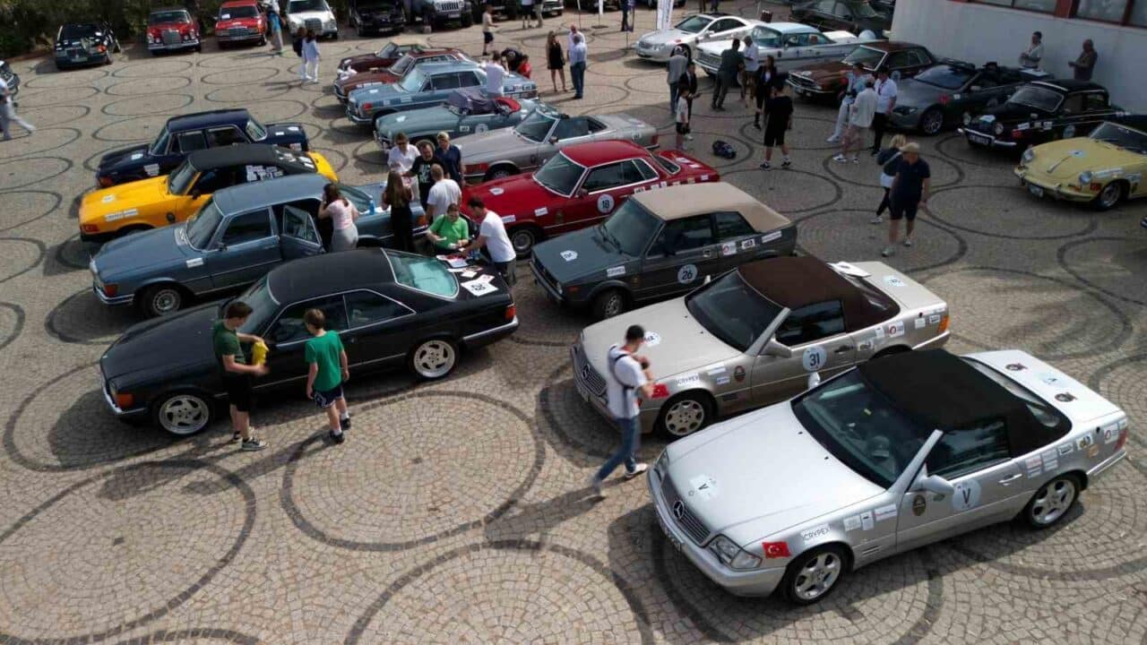 Türkiye Klasik Otomobil Kulübü’nün düzenlediği 27. Batı Anadolu Rallisi, Ayvalık’ta