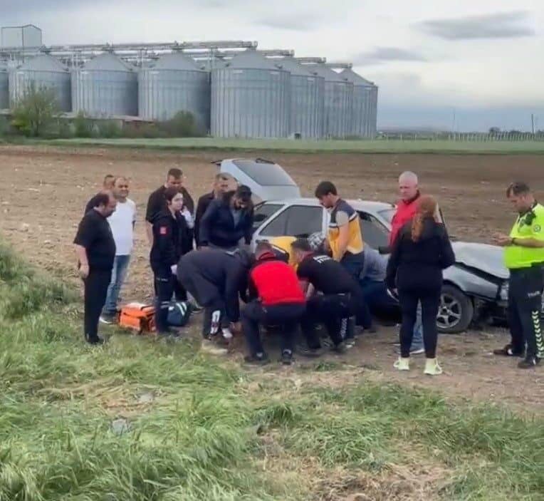 Kırklareli'nin Babaeski ilçesinde E87 karayolunda meydana gelen trafik kazasında sürücü