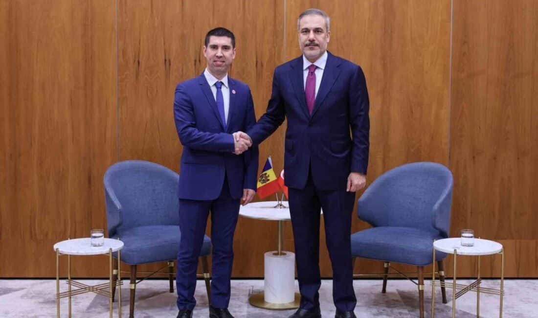 Hakan Fidan, Polonya’da AB Dışişleri Bakanları Toplantısı sırasında Moldova’lı mevkidaşı Mihai Popşoi ile görüştü. Dışişleri Bakanı Hakan Fidan, Polonya'daki AB Gayrıresmi Dışişleri Bakanları Toplantısı'nda