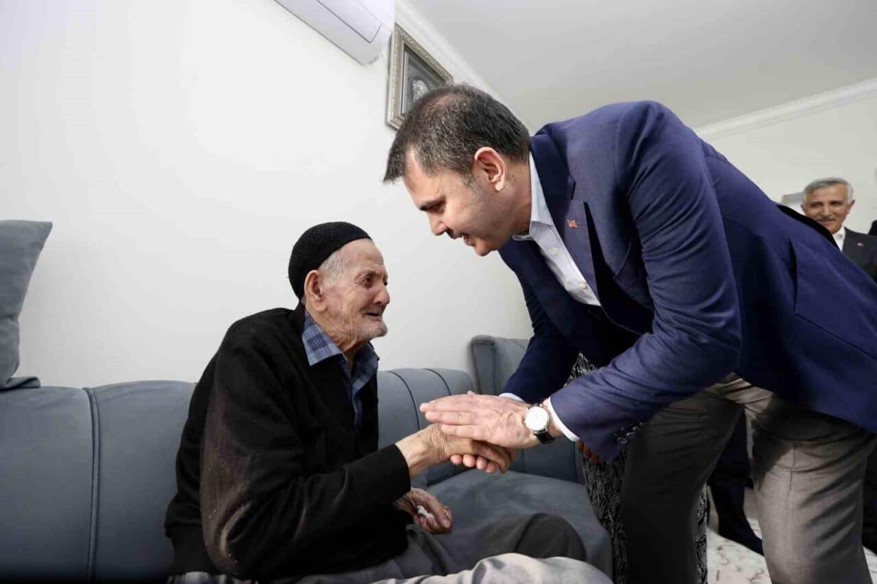 Çevre, Şehircilik ve İklim Değişikliği Bakanı Murat Kurum, Kahramanmaraş'taki ziyaretinde
