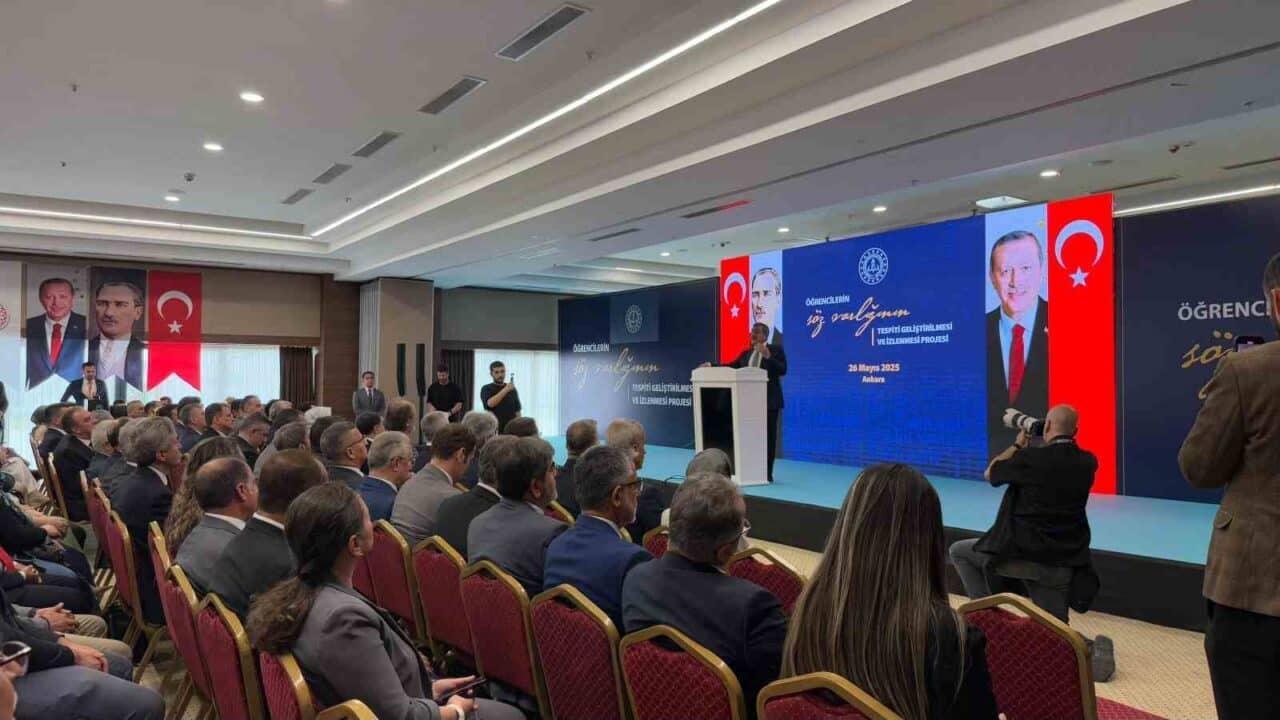 Milli Eğitim Bakanı Yusuf Tekin, Mogan Turizm Mesleki ve Teknik