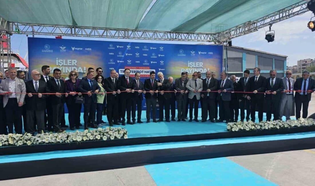 Bandırma-Tekirdağ Tren Feribot Hattı Resmi Törenle Hizmete Girdi! Bandırma-Tekirdağ tren feribot hattı, Ulaştırma ve Altyapı Bakanlığı'nın öncülüğünde açıldı.
