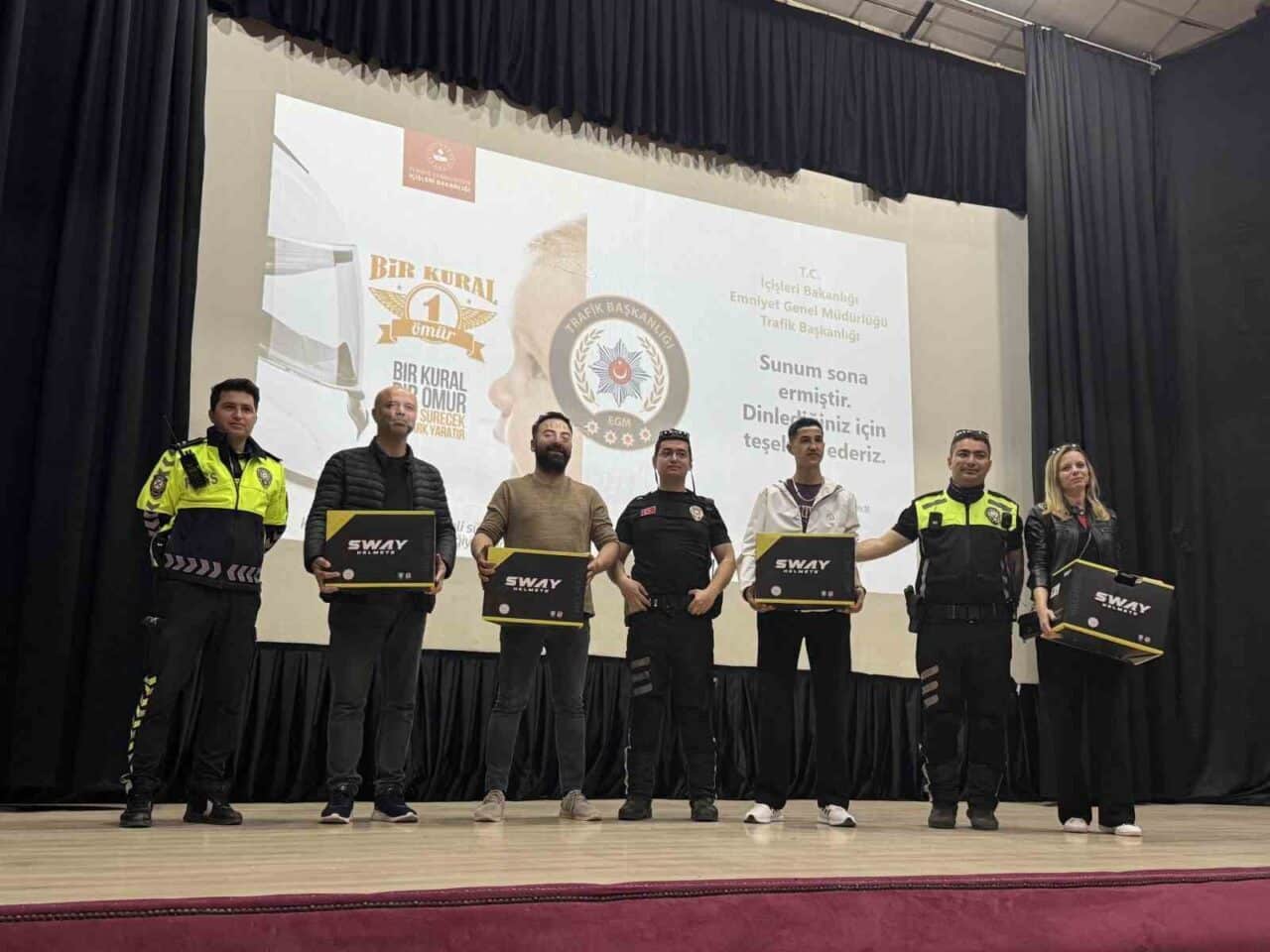 Balıkesir'in Bandırma ilçesindeki Barış Manço Kültür Merkezi'nde, trafik güvenliği üzerine